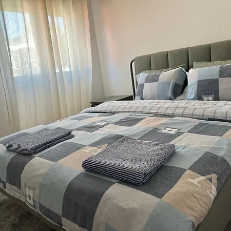Lindo Quintal Estoril Holiday home *