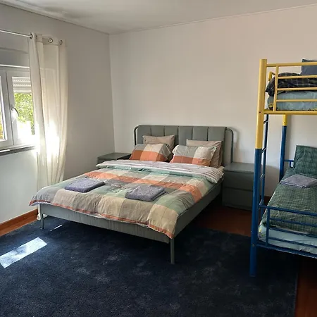 Lindo Quintal Estoril Holiday home *
